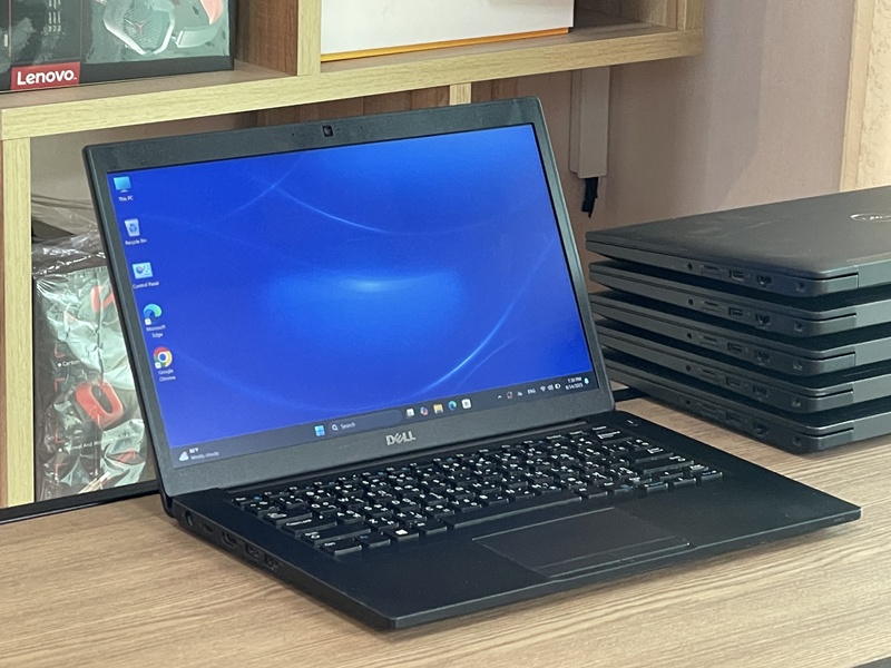 DELL Latitude 7490