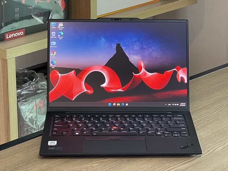 Lenovo Thinkpad X1 Carbon 12th