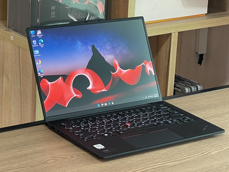 Lenovo Thinkpad X1 Carbon 12th