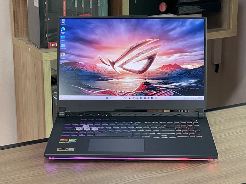 Asus ROG Strix G17 G713PU-LL043W