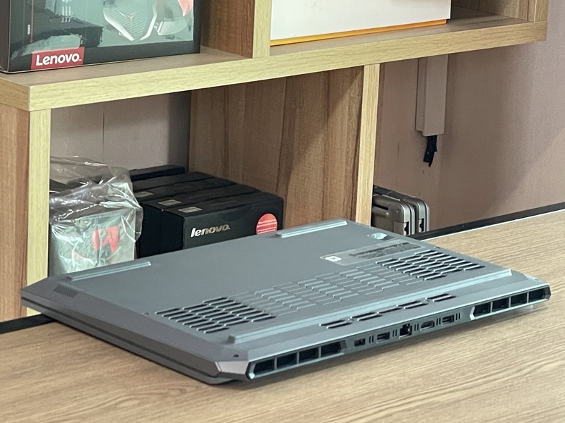 Lenovo LOQ 15IRX10
