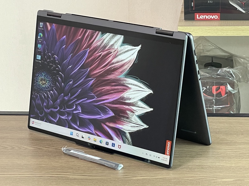 Lenovo Yoga 7i 2-in-1 (16' Gen 9)