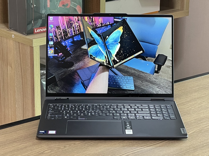 Lenovo Yoga 7i 2-in-1 (16' Gen 9)