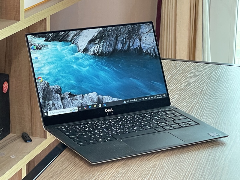 DELL XPS 13 9370