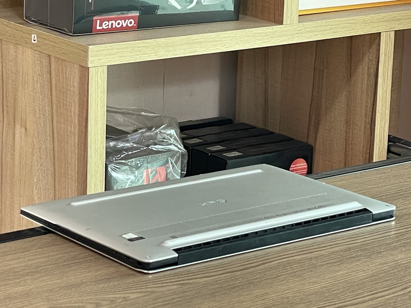 DELL XPS 13 9370