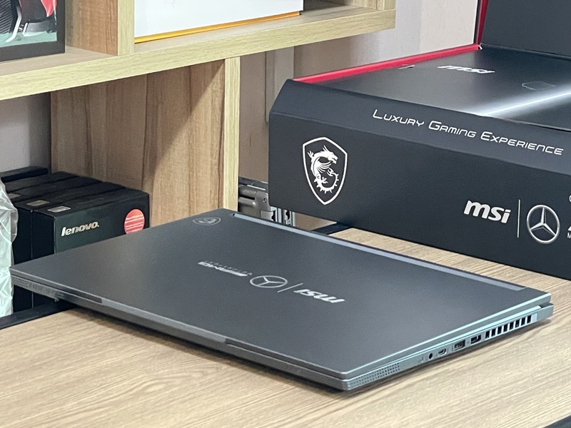 MSI Stealth 16 Mercedes-AMG Motorsport