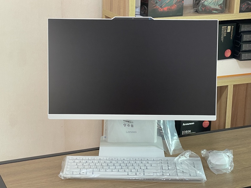 Lenovo IdeaCentre AIO 24ARR9