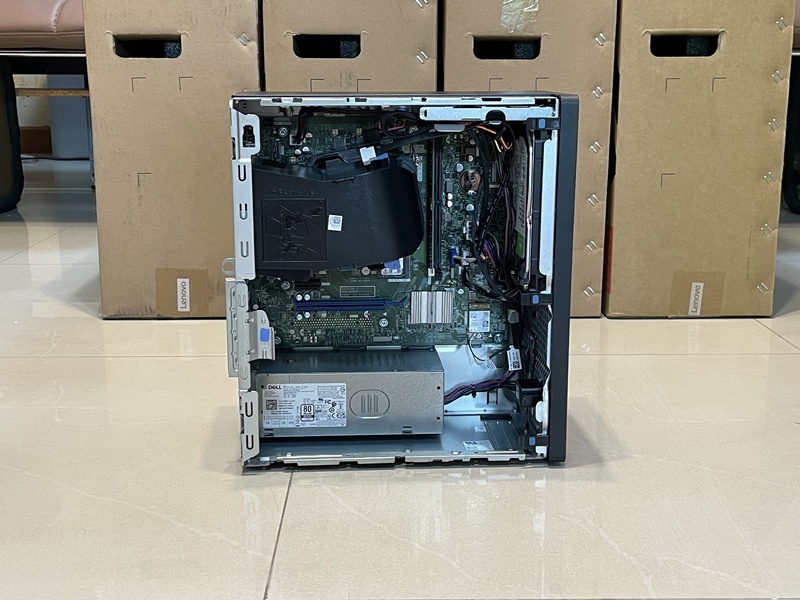 DELL Optiplex 7020 Tower