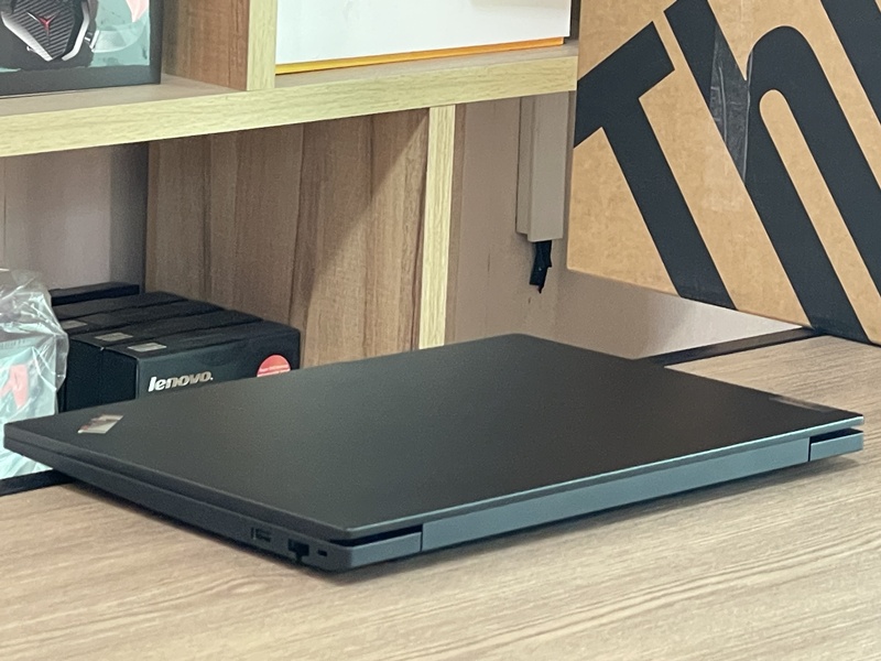 Lenovo ThinkPad E16 G2