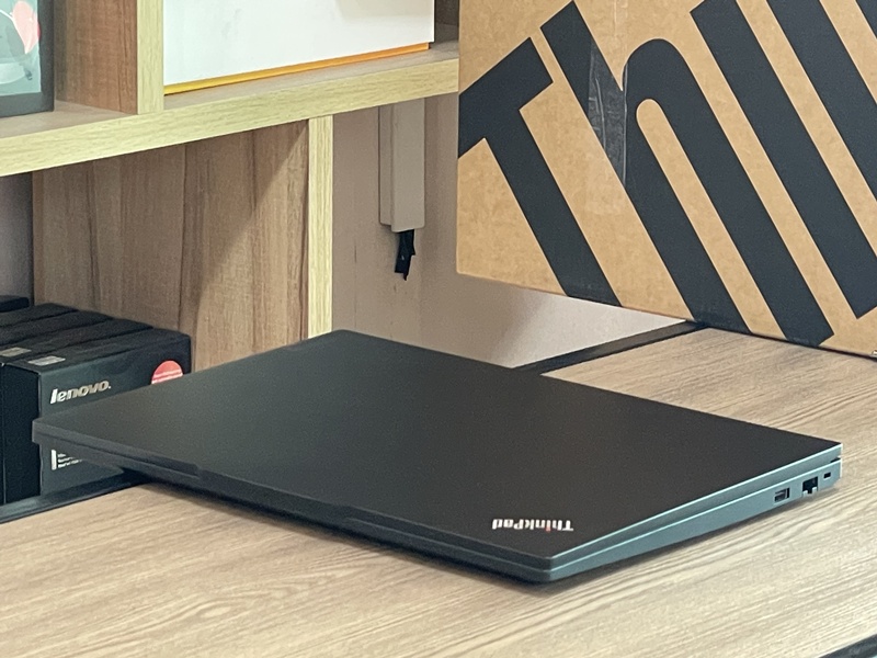 Lenovo ThinkPad E16 G2