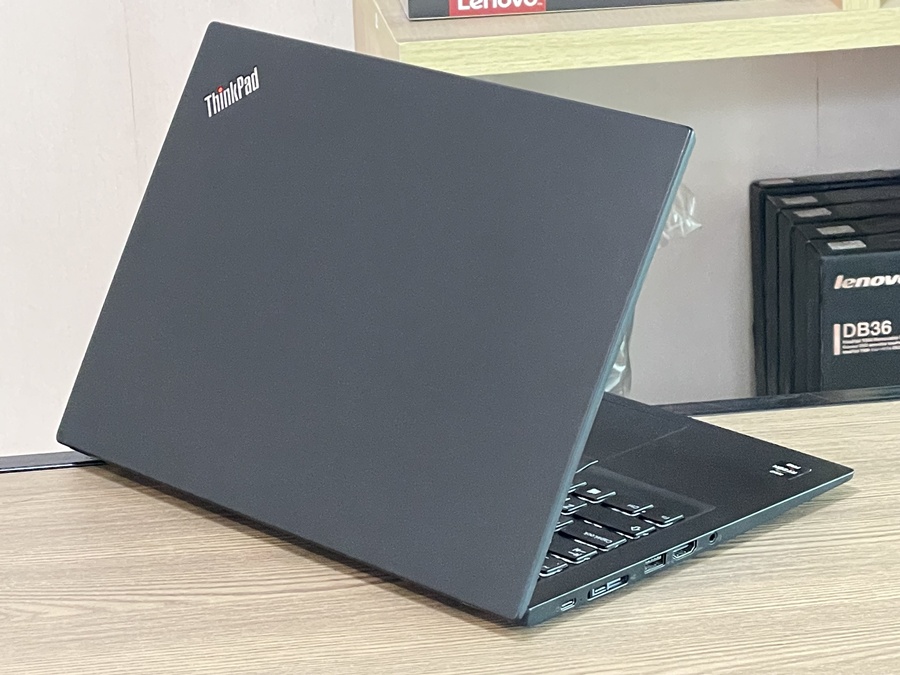 Lenovo Thinkpad T495s