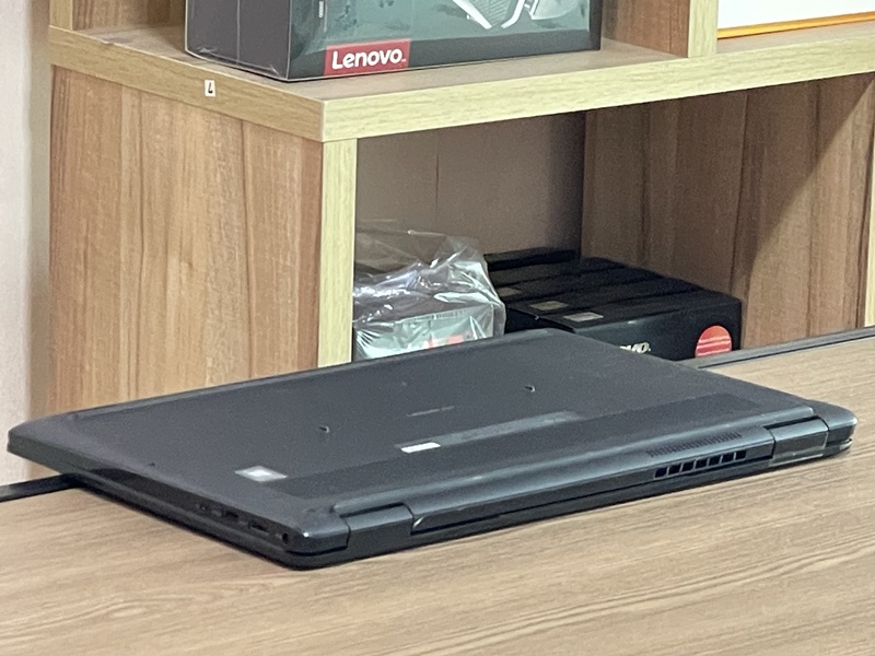 DELL Latitude 3520