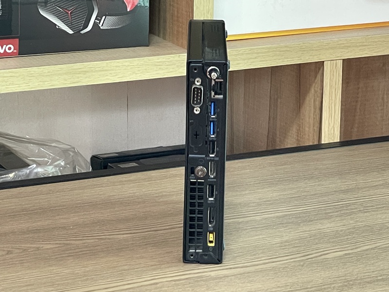 Lenovo Thinkcentre M720q Tiny