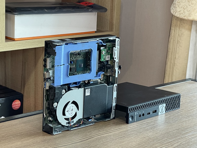 Dell Optiplex 7060 Micro 