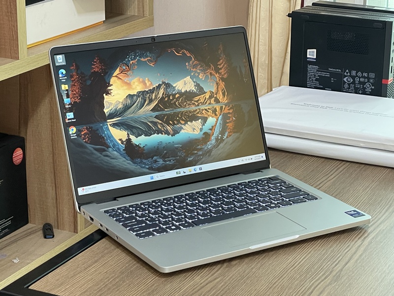 DELL Pro 14 PC14250