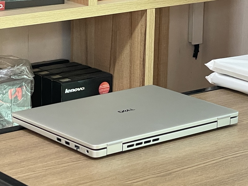 DELL Pro 14 PC14250