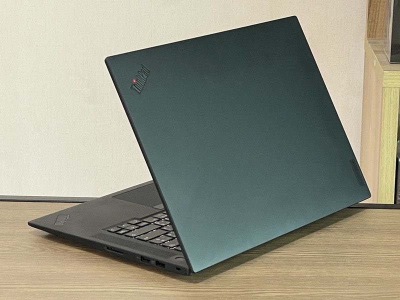 Lenovo ThinkPad P1 Gen 4