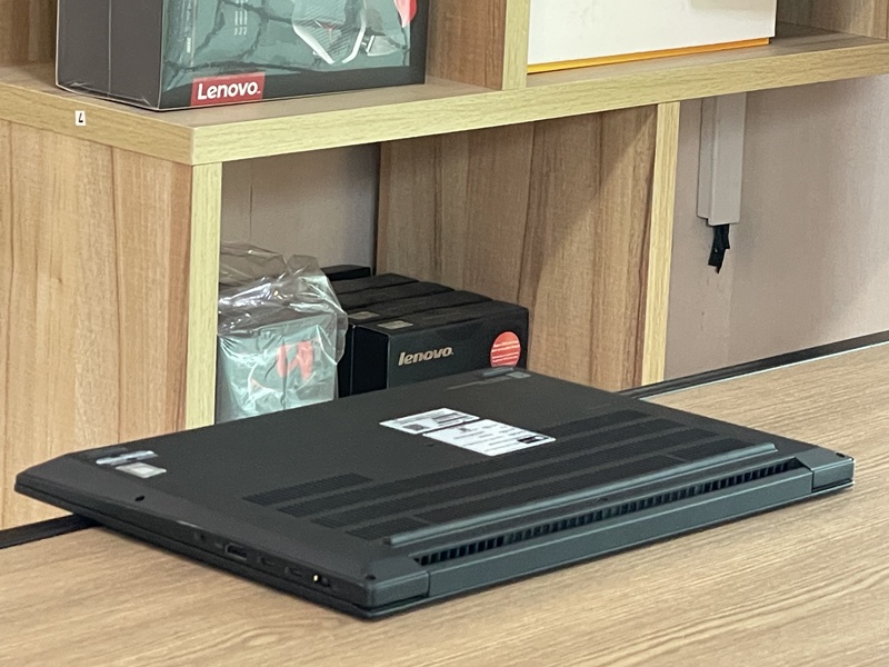 Lenovo ThinkPad P1 Gen 4