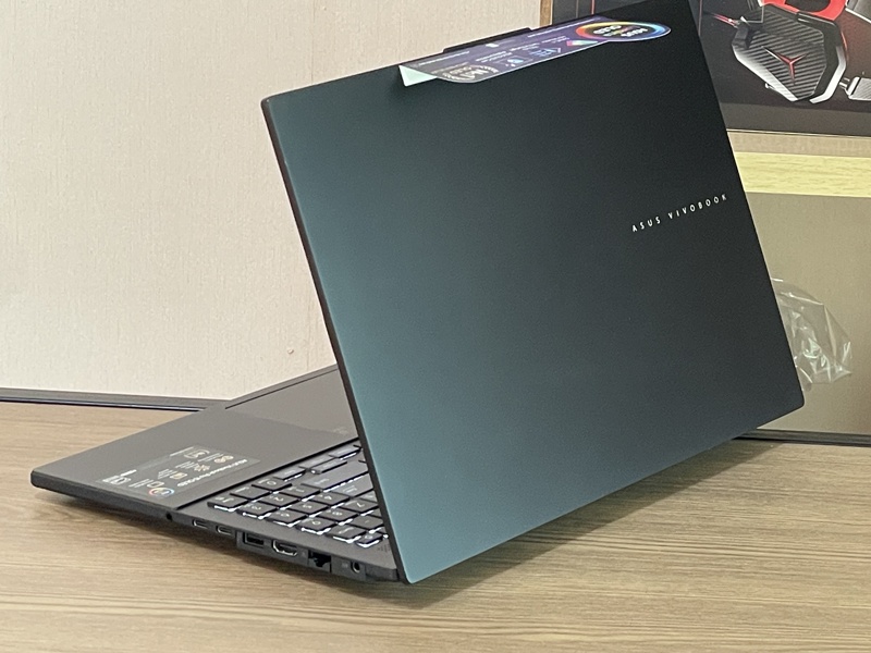 Asus VivoBook Pro 15 OLED