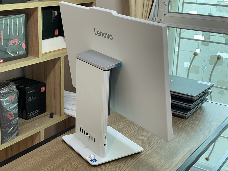 Lenovo IdeaCentre AIO 24ARR9