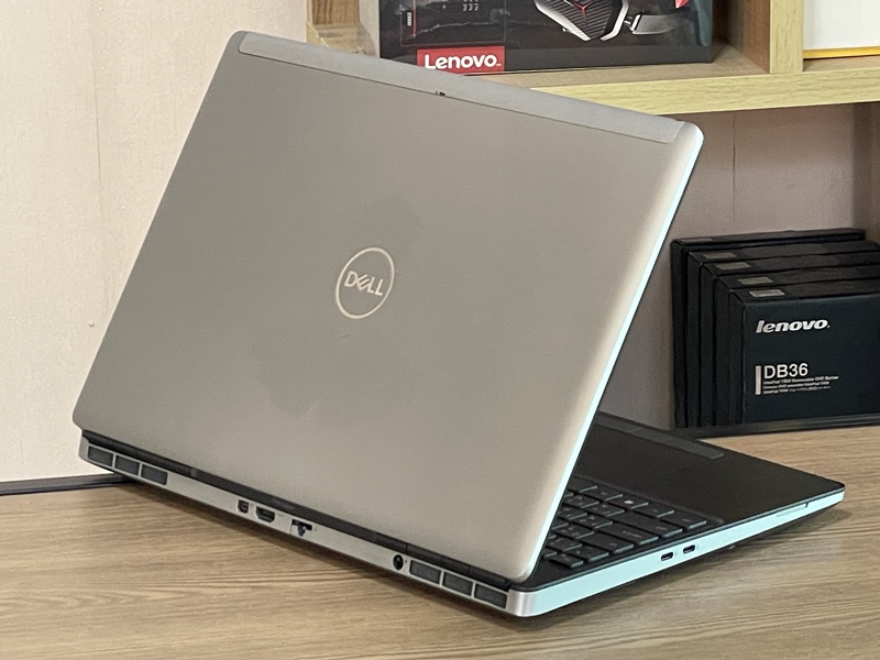 Dell Precision 7550