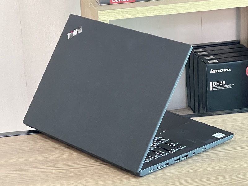 Lenovo Thinkpad T14 G1