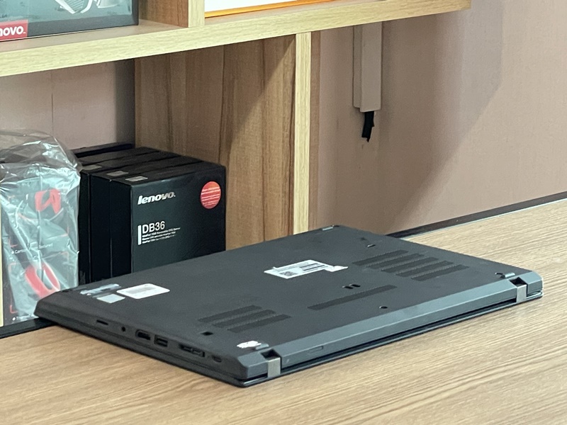 Lenovo Thinkpad T14 G1