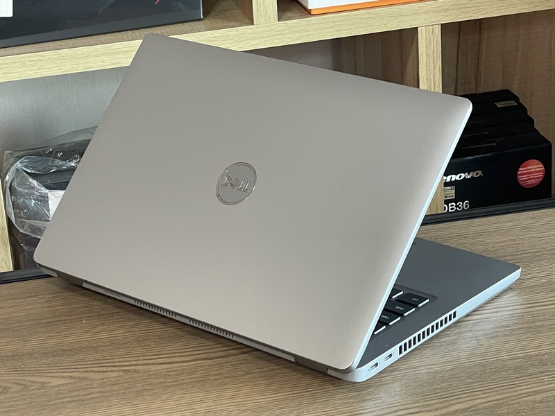 Dell Latitude 5421