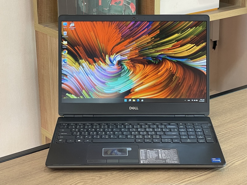 Dell Precision 7560
