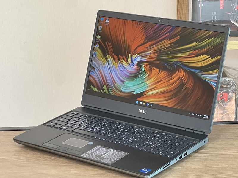 Dell Precision 7560