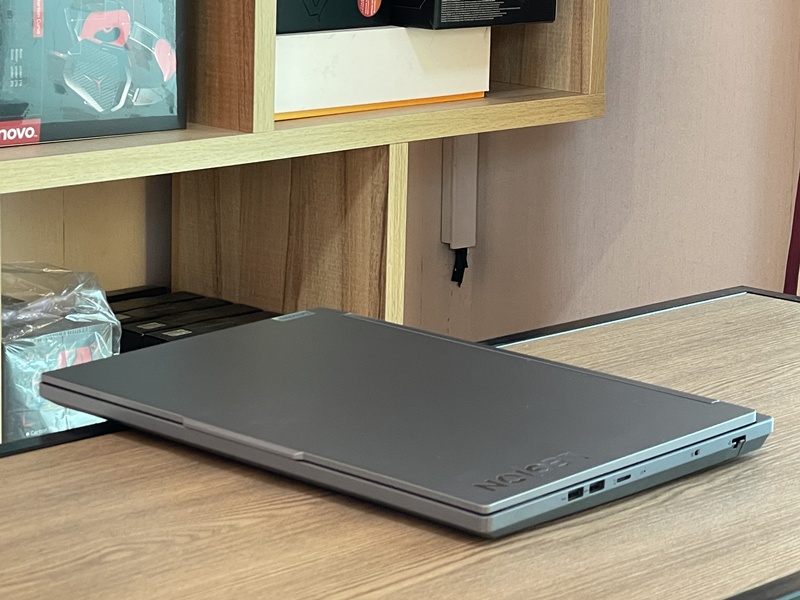 Lenovo Legion 5 15IRX9