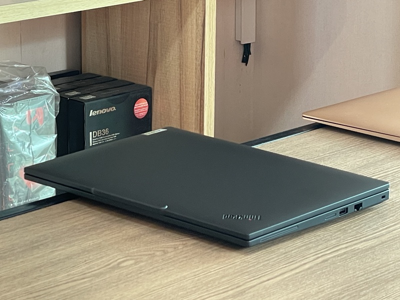 Lenovo ThinkPad T14 Gen 5