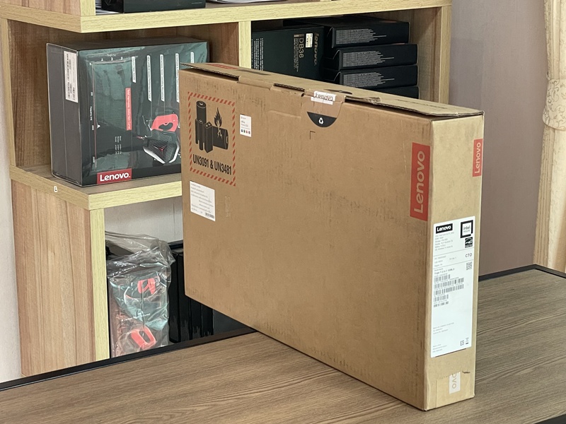 Lenovo Yoga 7i 2-in-1 (16' Gen 9)