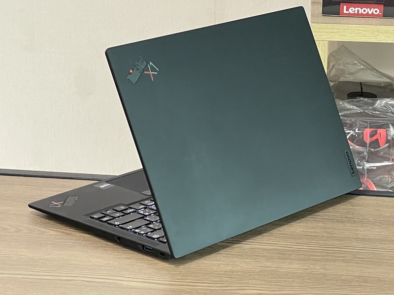 Lenovo ThinkPad X1 Carbon G10