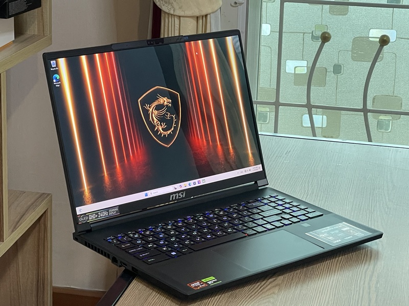 MSI Stealth A16 AI+ A3XWHG-058TH