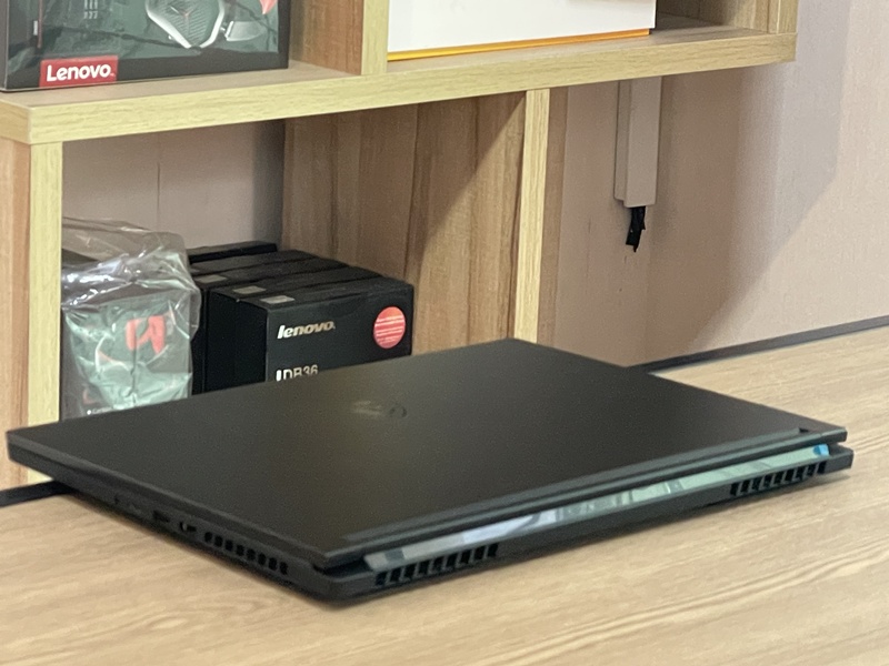 MSI Stealth A16 AI+ A3XWHG-058TH