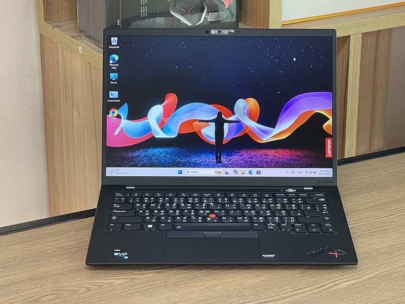 Lenovo ThinkPad X1 Carbon G10