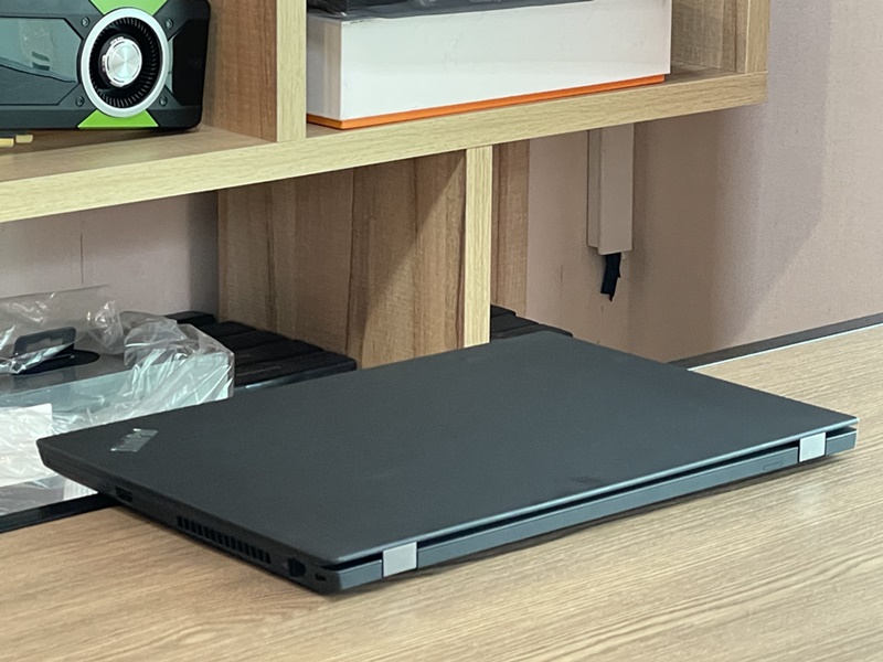 Lenovo ThinkPad T15 G2