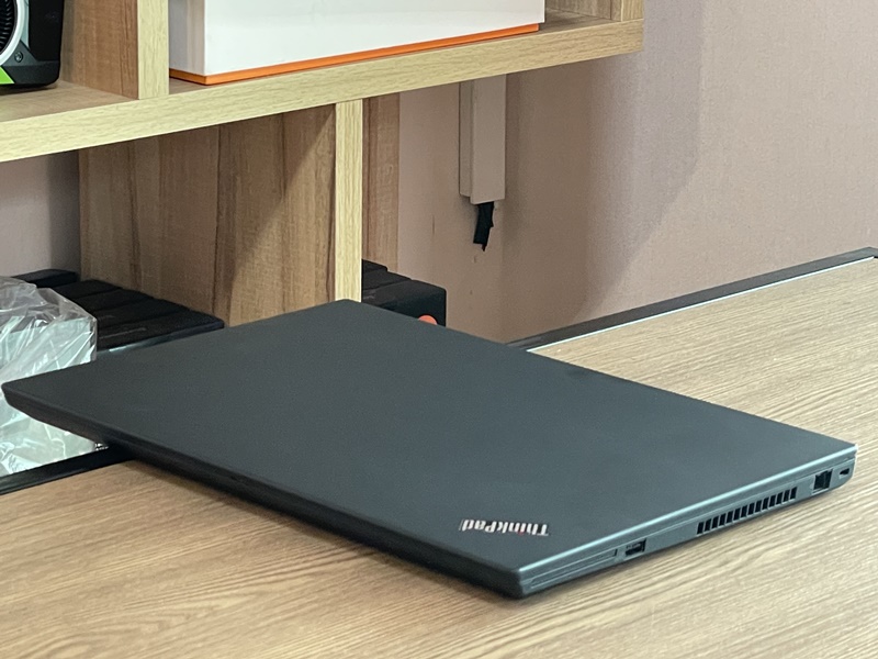 Lenovo ThinkPad T15 G2