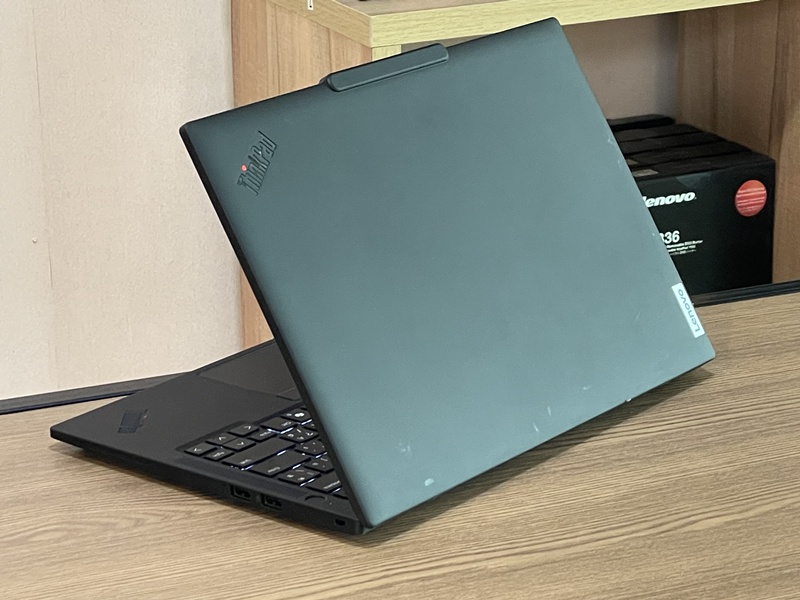 Lenovo ThinkPad T14s Gen 5
