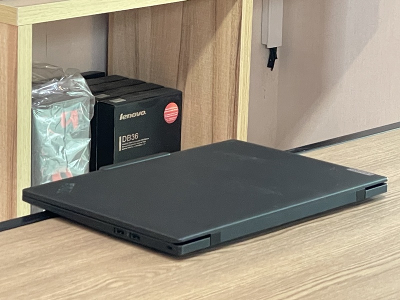 Lenovo ThinkPad T14s Gen 5