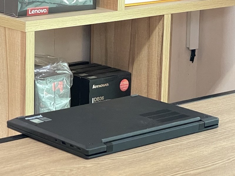 Lenovo ThinkPad T14s Gen 5