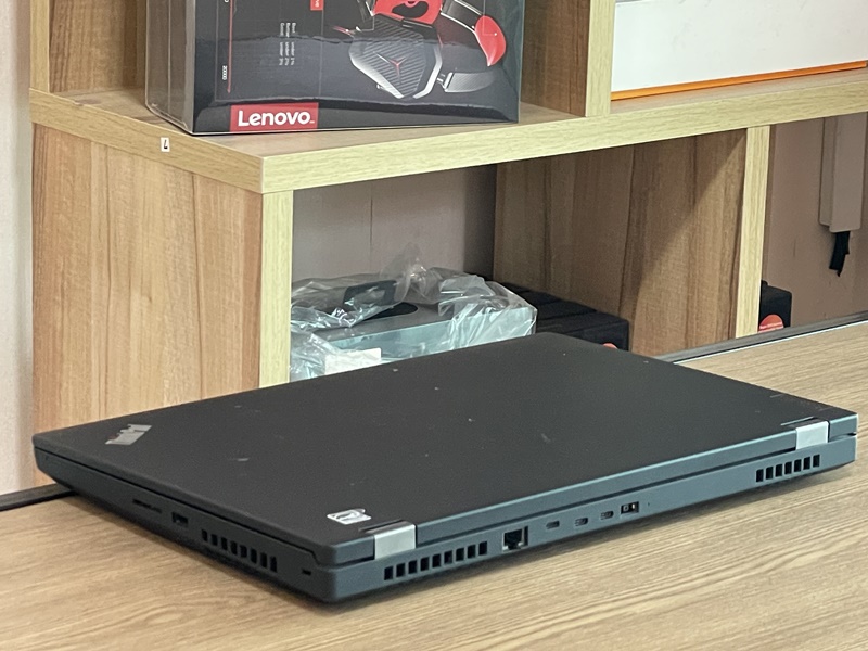 Lenovo ThinkPad P15 G1