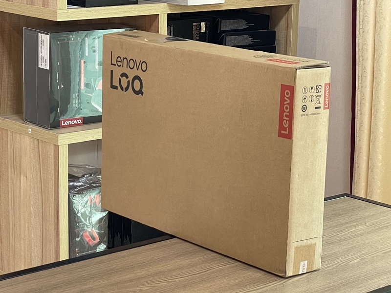 Lenovo LOQ 15IRX9-83DV00LDTA