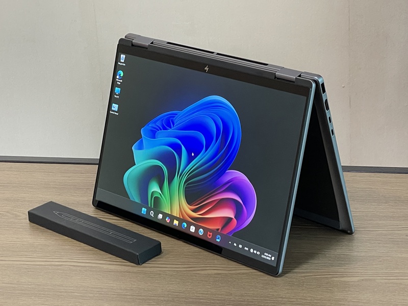 HP OmniBook X Flip 14