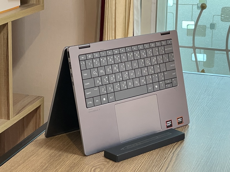 HP OmniBook X Flip 14