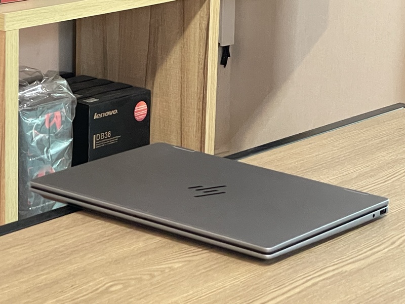 HP OmniBook X Flip 14