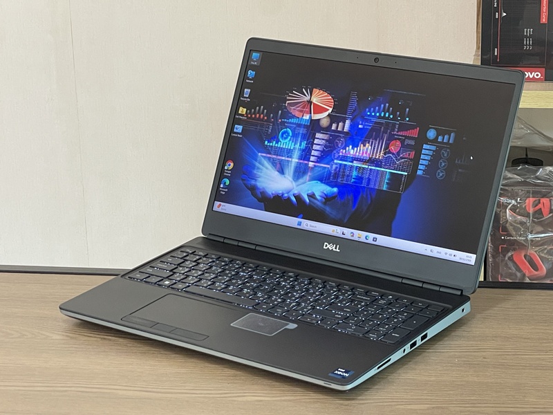 Dell Precision 7560