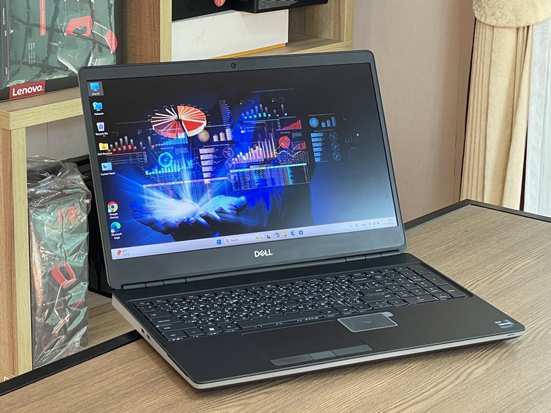 Dell Precision 7560