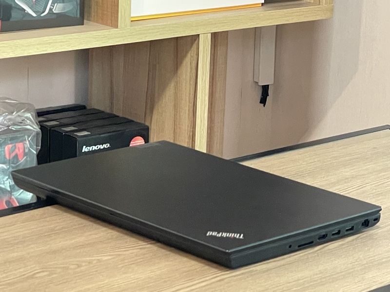 Lenovo ThinkPad T15p Gen 2
